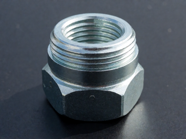 Threaded Hydraulic Fitting